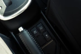 Toyota Yaris 1.5 Hybrid E-CVT, снимка 14