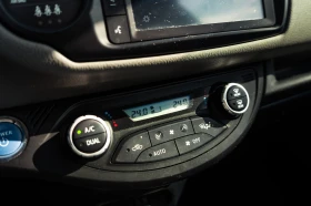 Toyota Yaris 1.5 Hybrid E-CVT, снимка 12