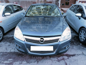Opel Astra H, снимка 1