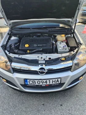 Opel Astra 1.9 120кс космо, снимка 16