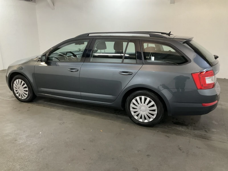 Skoda Octavia 1.6 TDI Германия Реални КМ ТОП, снимка 2 - Автомобили и джипове - 48466987