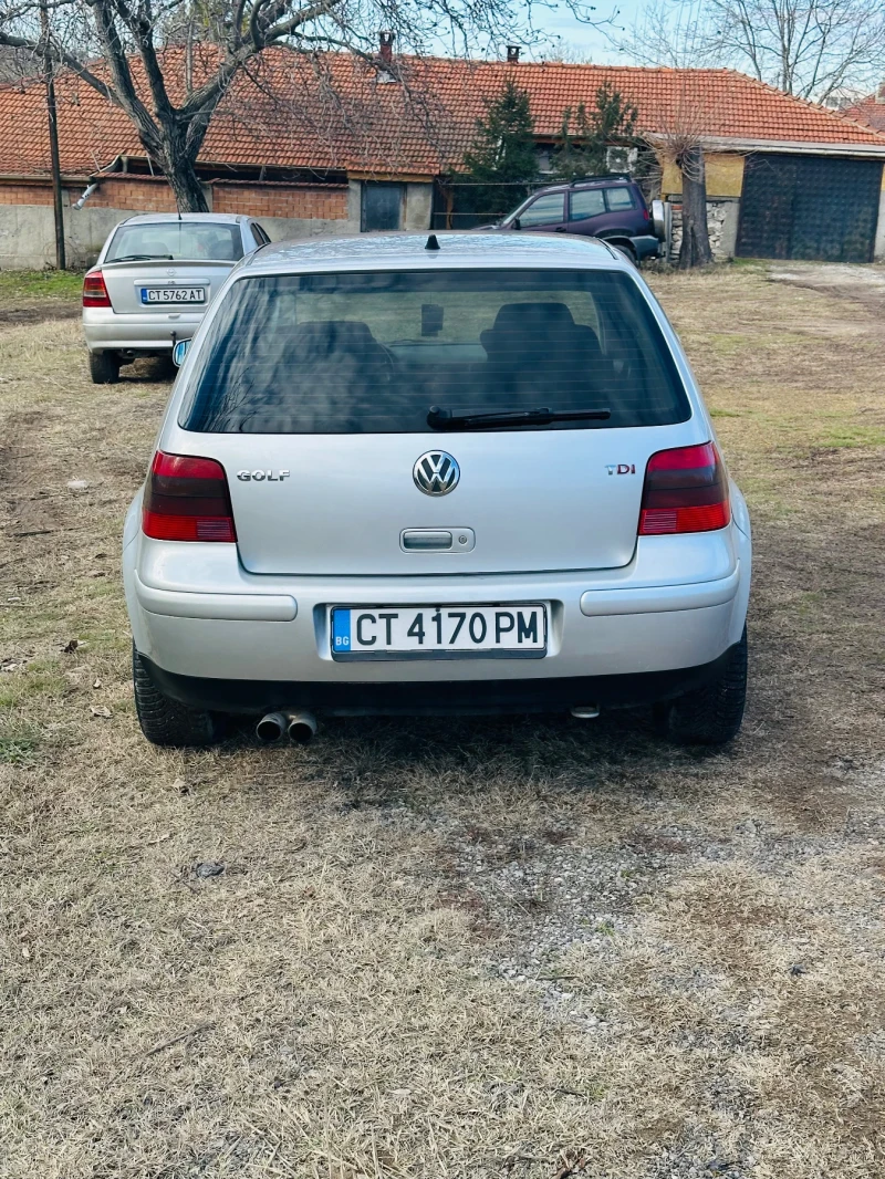 VW Golf, снимка 2 - Автомобили и джипове - 48571399