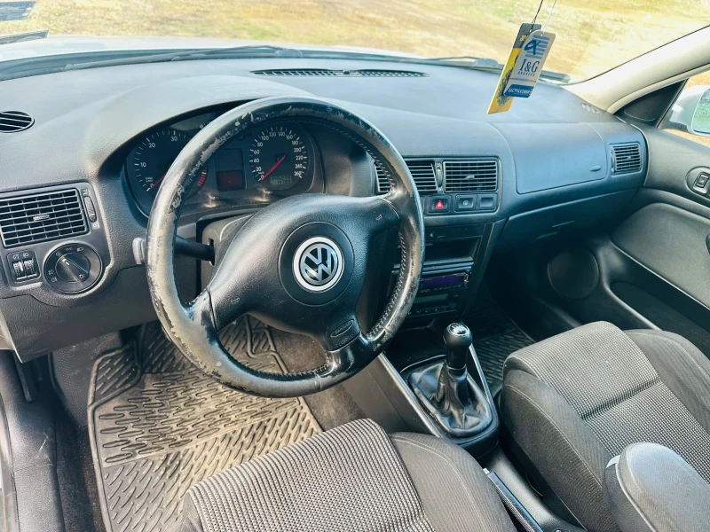 VW Golf, снимка 11 - Автомобили и джипове - 48571399