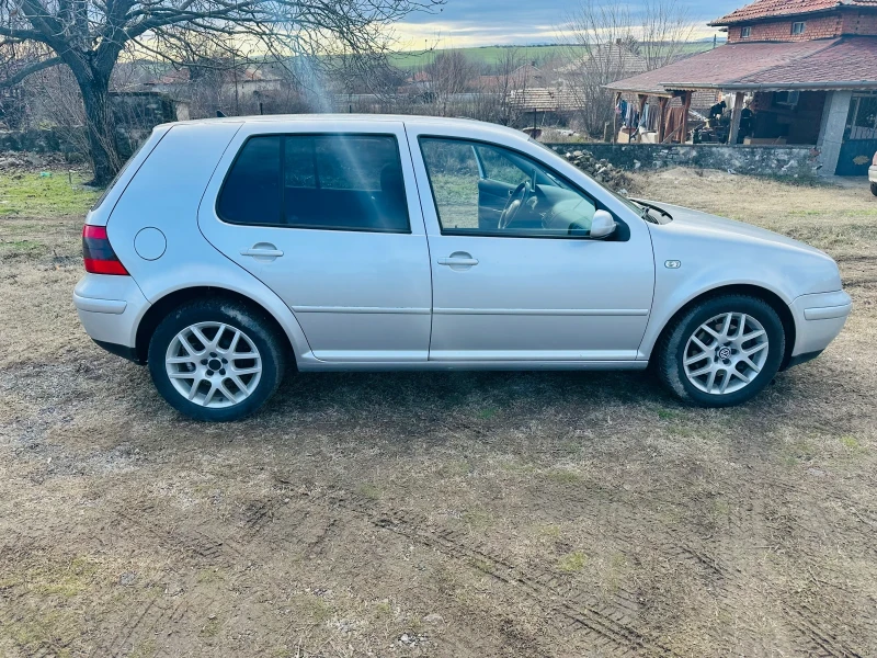 VW Golf, снимка 6 - Автомобили и джипове - 48571399