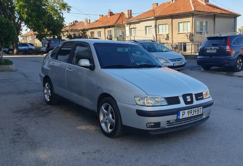 Seat Cordoba 1.6 101к.с., снимка 3 - Автомобили и джипове - 48635242