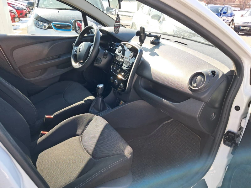 Renault Clio 1.0TCe 76k.c., снимка 10 - Автомобили и джипове - 49208672