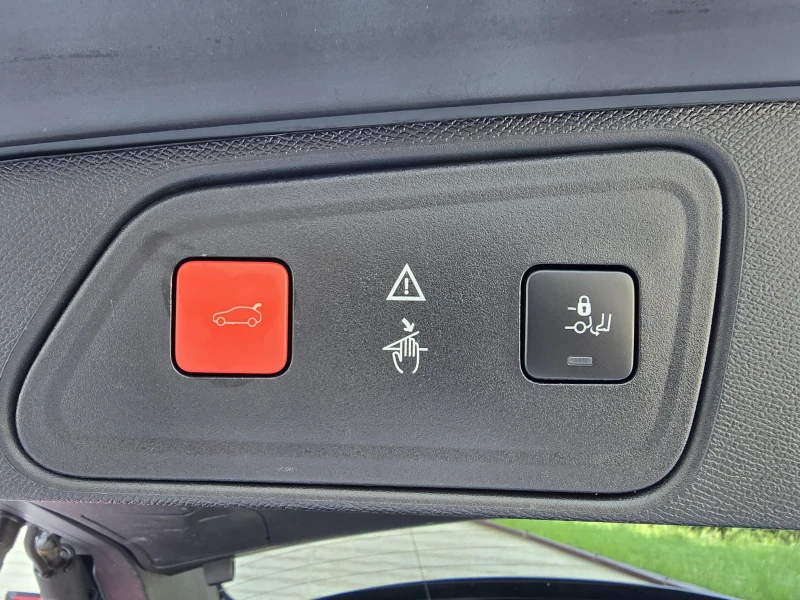 Peugeot 3008 1.6 GT-LINE , снимка 17 - Автомобили и джипове - 50220895