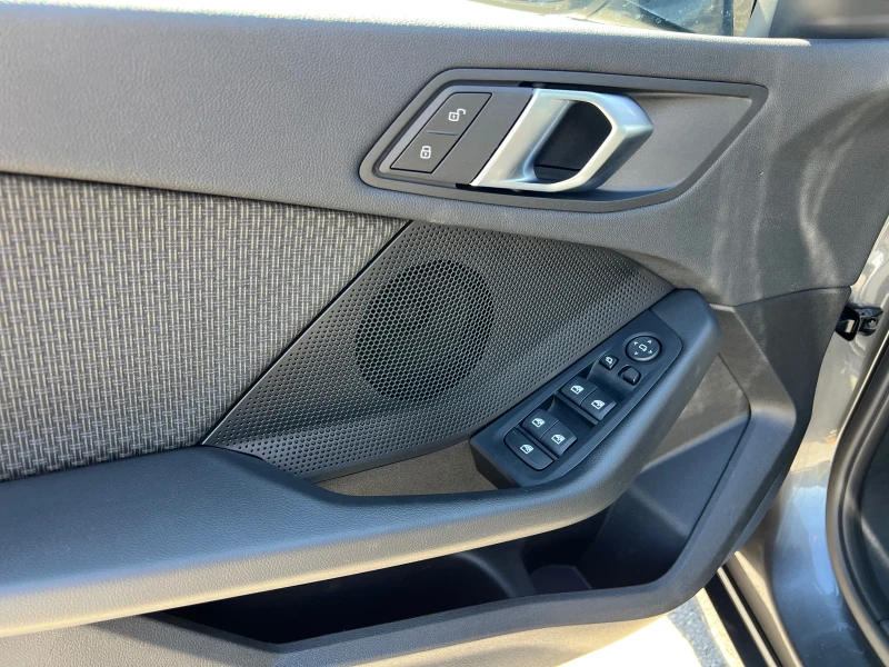 BMW 116 d* M-Sport* , снимка 12 - Автомобили и джипове - 51625910