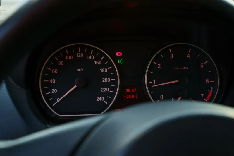 BMW 118 Бензин N43B20A, снимка 4 - Автомобили и джипове - 52809158