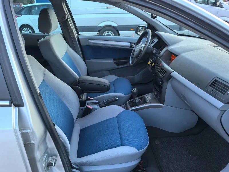 Opel Astra 1.8i ТОП СЪСТОЯНИЕ!!! , снимка 10 - Автомобили и джипове - 52147912