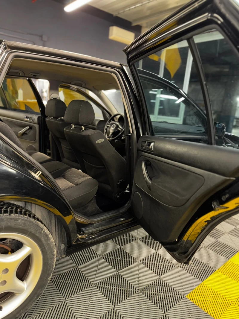 VW Golf, снимка 7 - Автомобили и джипове - 52959018