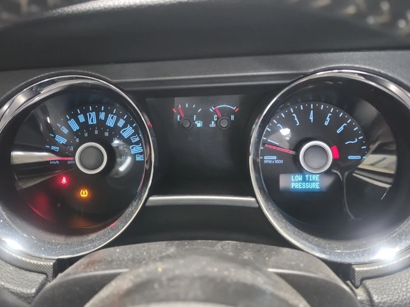 Ford Mustang 3.7 V6 * * Автоматик * * Един Собственик * * , снимка 7 - Автомобили и джипове - 53344869