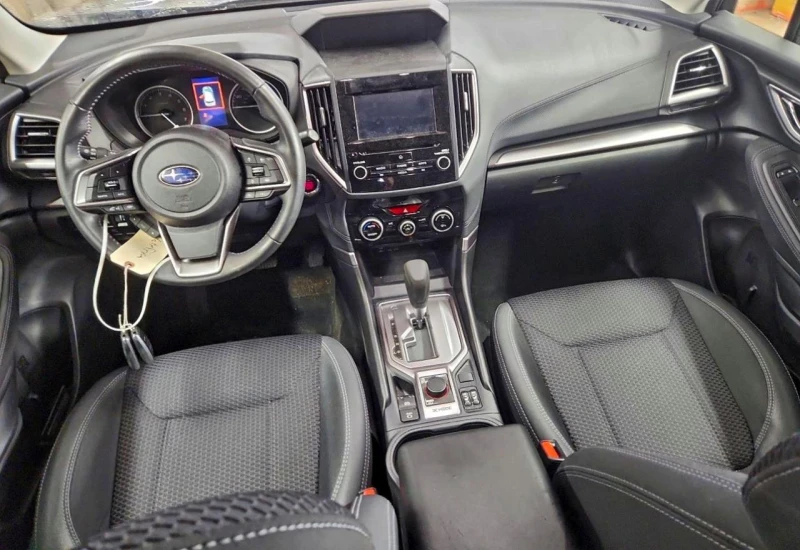 Subaru Forester Premium* 50 000KM, снимка 8 - Автомобили и джипове - 53354458