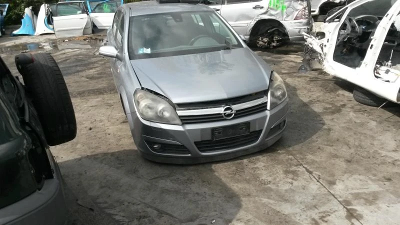 Opel Astra 1.7 Z17DTR-125HP, снимка 2 - Автомобили и джипове - 45613902