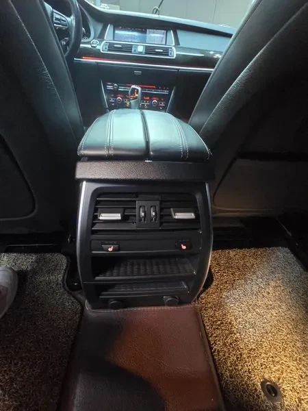 BMW 530 Gt 30D xDrive, снимка 14 - Автомобили и джипове - 55928337