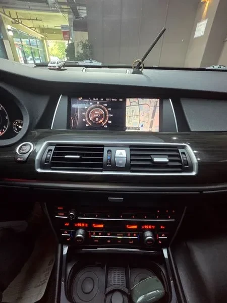 BMW 530 Gt 30D xDrive, снимка 13 - Автомобили и джипове - 55928337