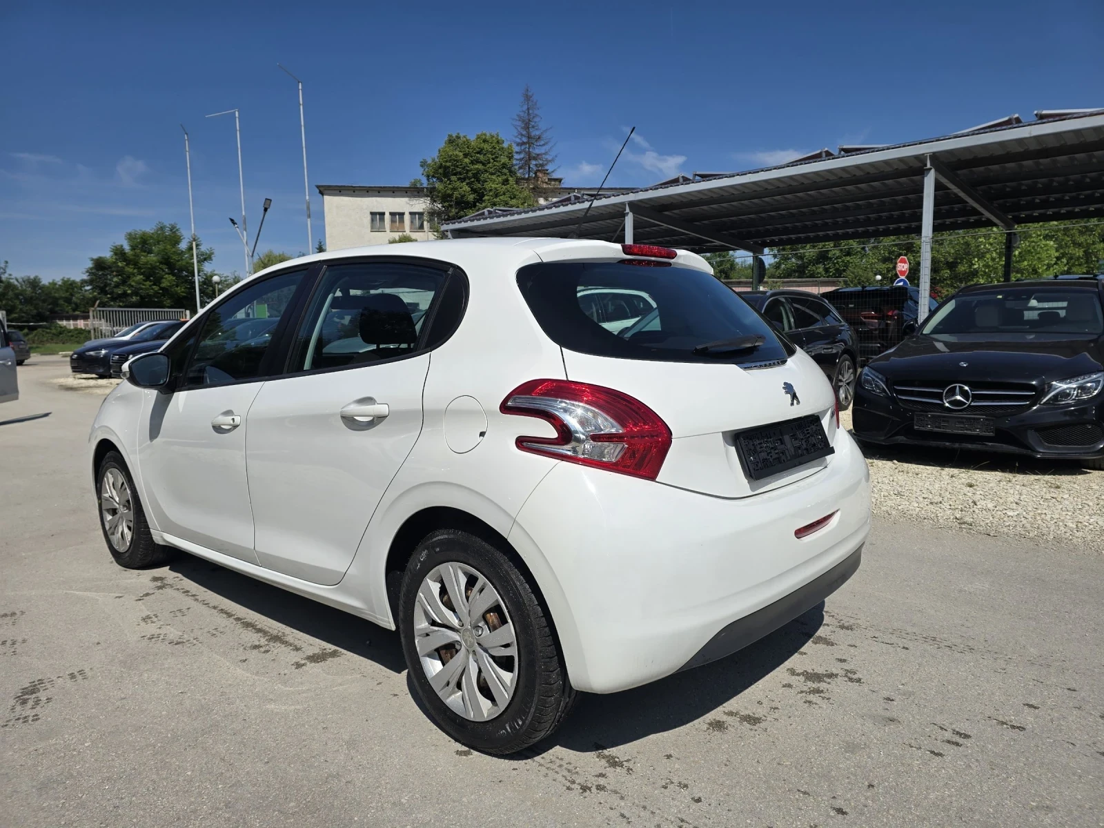 Peugeot 208 1.2 Бензин 82к.с. Топ състояние - изображение 4