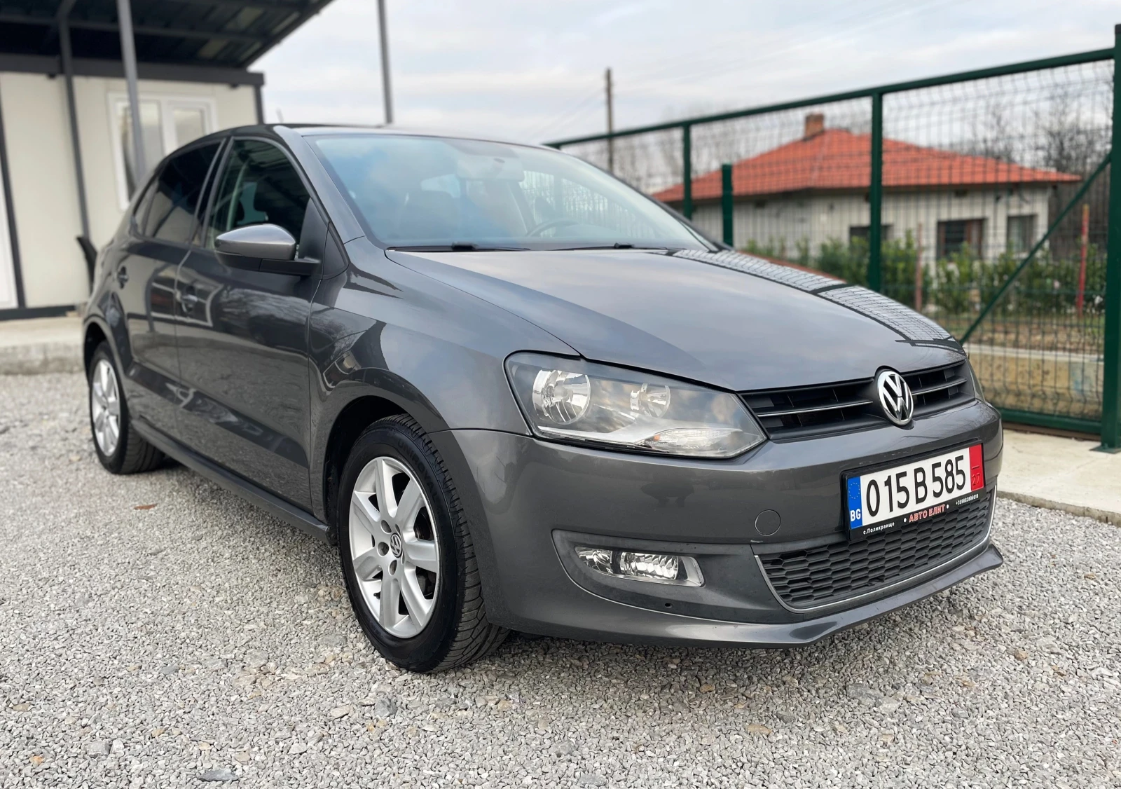 VW Polo 1.6TDI* 90кс* НАВИГАЦИЯ* СЕРВИЗНА ИСТОРИЯ - изображение 2