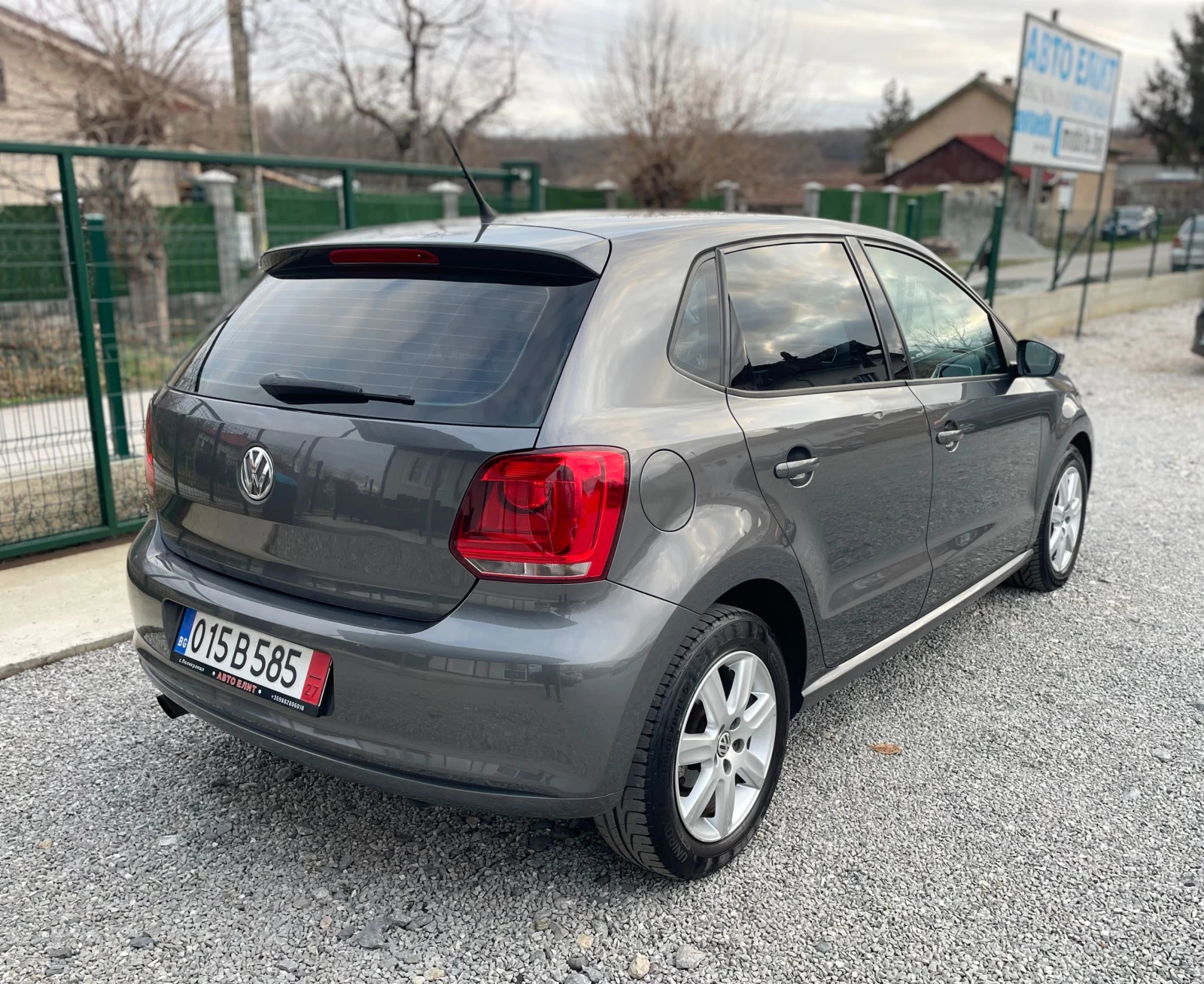 VW Polo 1.6TDI* 90кс* НАВИГАЦИЯ* СЕРВИЗНА ИСТОРИЯ - изображение 6