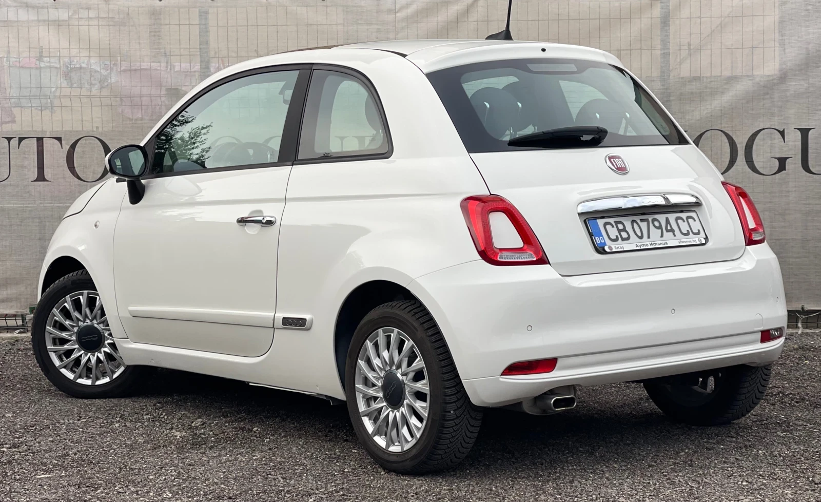 Fiat 500 69H.P.* AUTOMATIC* 29 000KM* PANO* PDC* NAVI - изображение 4