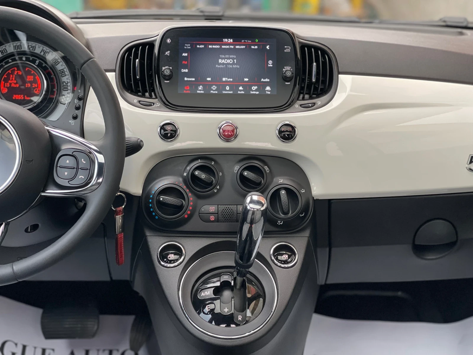 Fiat 500 69H.P.* AUTOMATIC* 29 000KM* PANO* PDC* NAVI - изображение 8