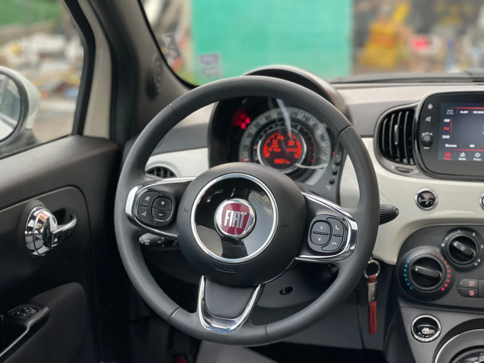 Fiat 500 69H.P.* AUTOMATIC* 29 000KM* PANO* PDC* NAVI - изображение 9