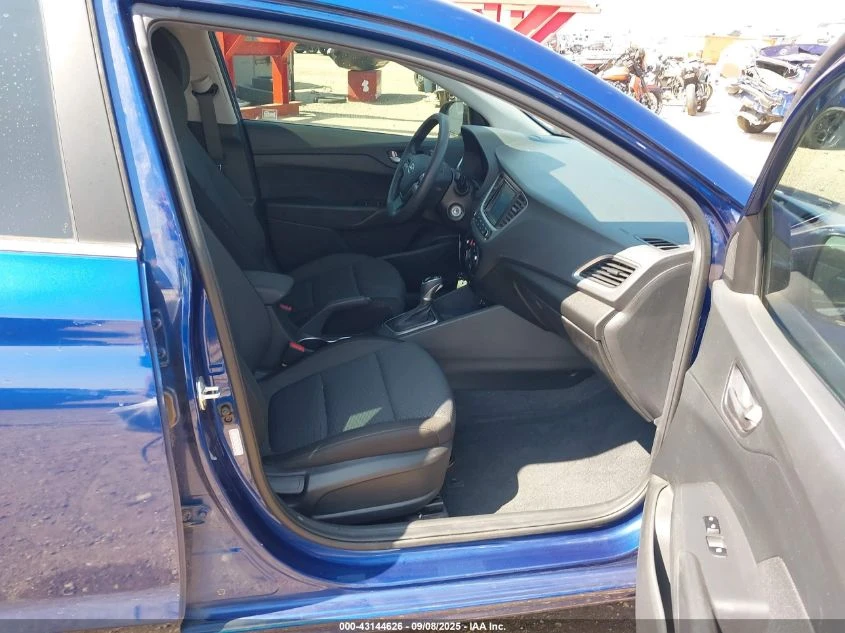 Hyundai Accent 1.6L I-4 DI, DOHC, VVT, 120HP Front Wheel Drive - изображение 10