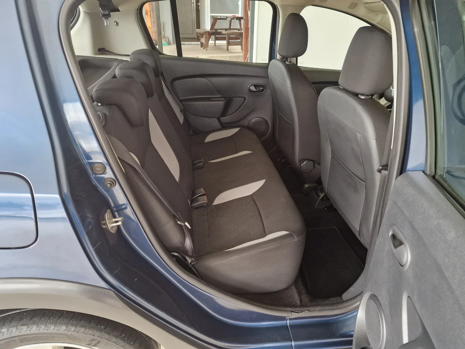 Dacia Sandero STEPWAY 1.5 90KC  EURO 6B - изображение 8