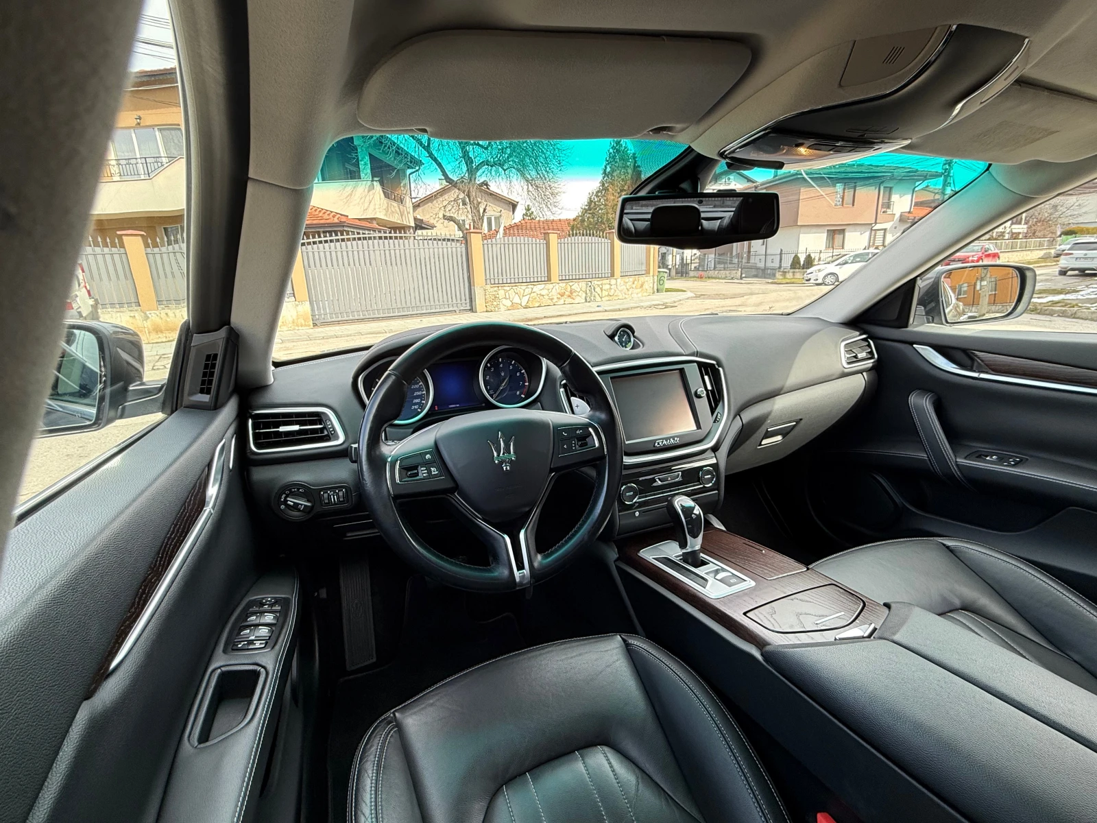 Maserati Ghibli S-Q4-AVTOMAT-4X4-ШВЕЙЦАРИЯ-TOP - изображение 9
