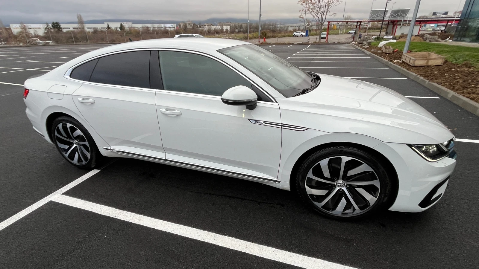 VW Arteon 2.0TDI R-line FULL LED Matrix - изображение 3