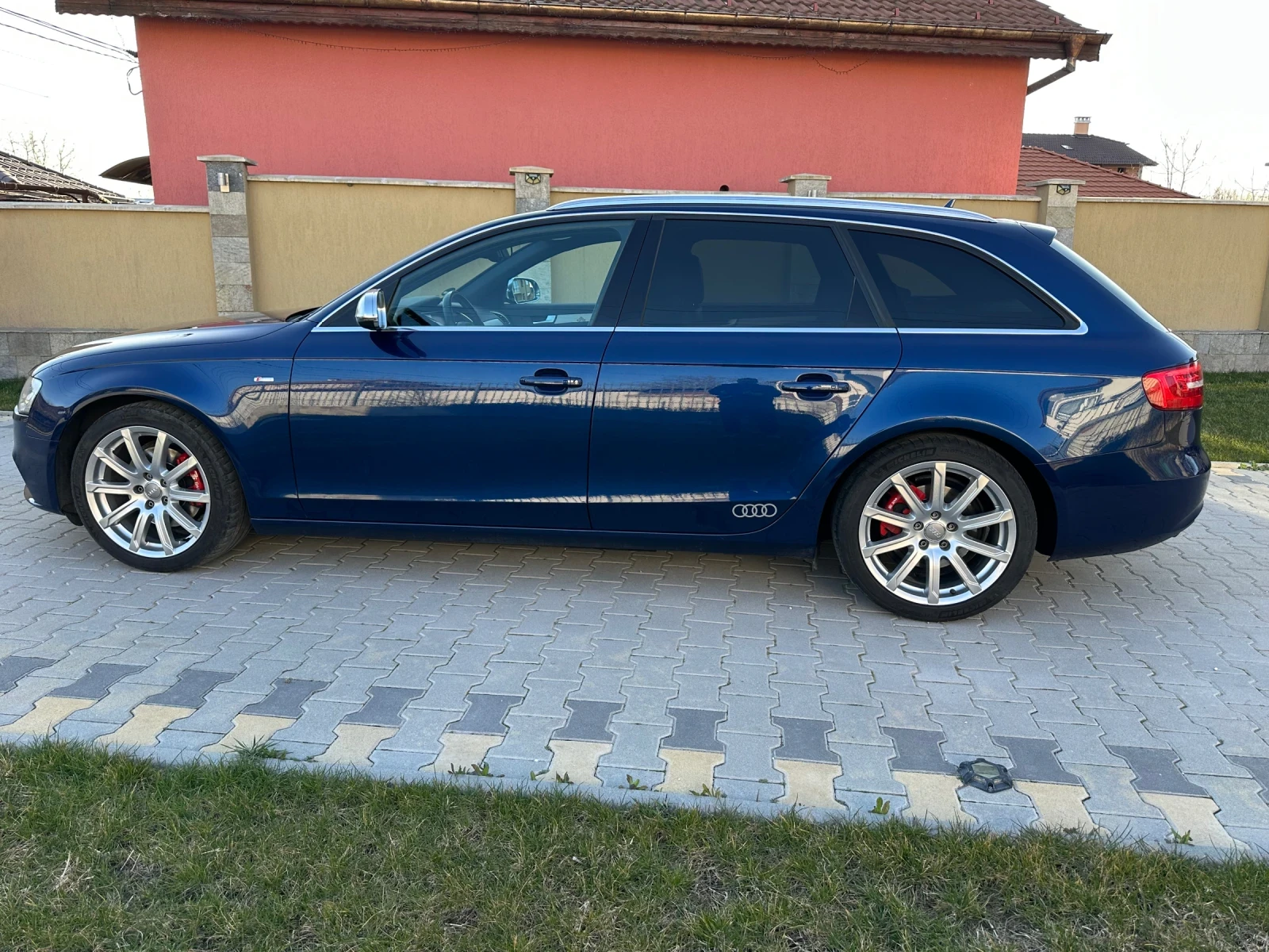 Audi A4, снимка 5 - Автомобили и джипове - 53830240