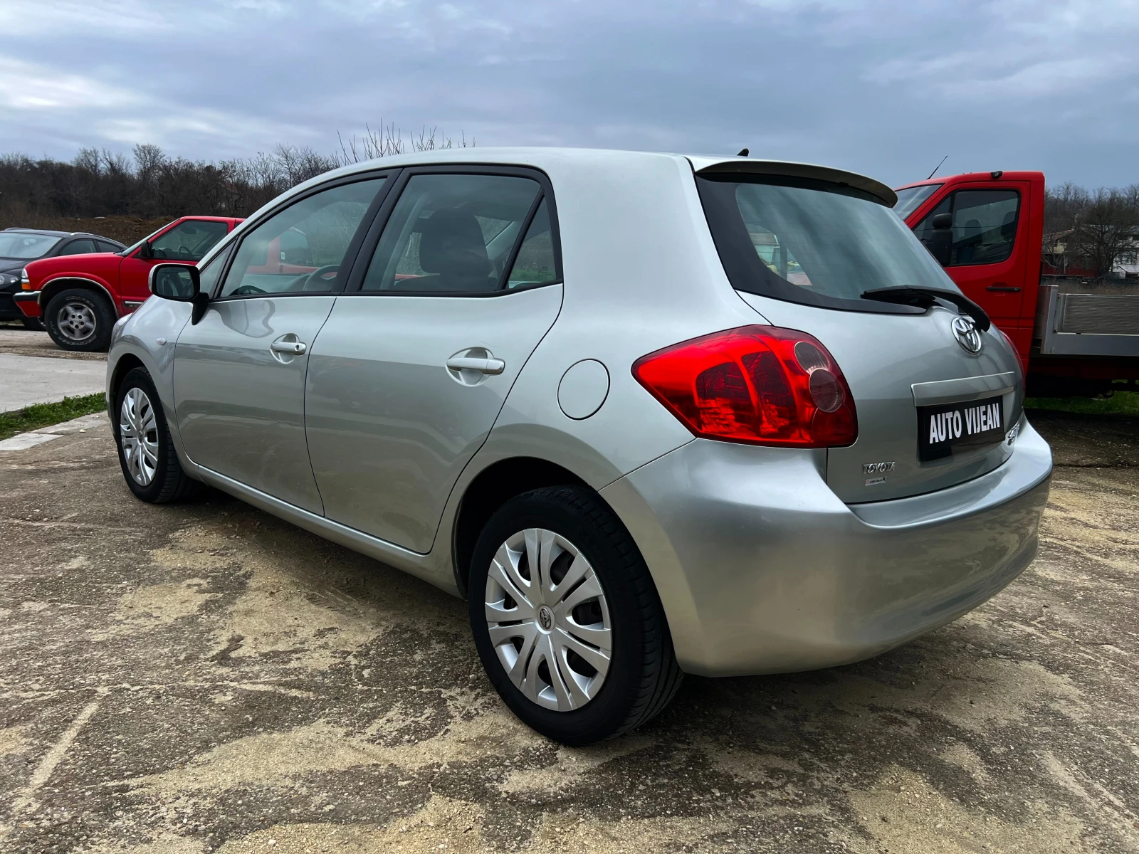 Toyota Auris 2.0-ДИЗЕЛ-126кс, снимка 6 - Автомобили и джипове - 53975102