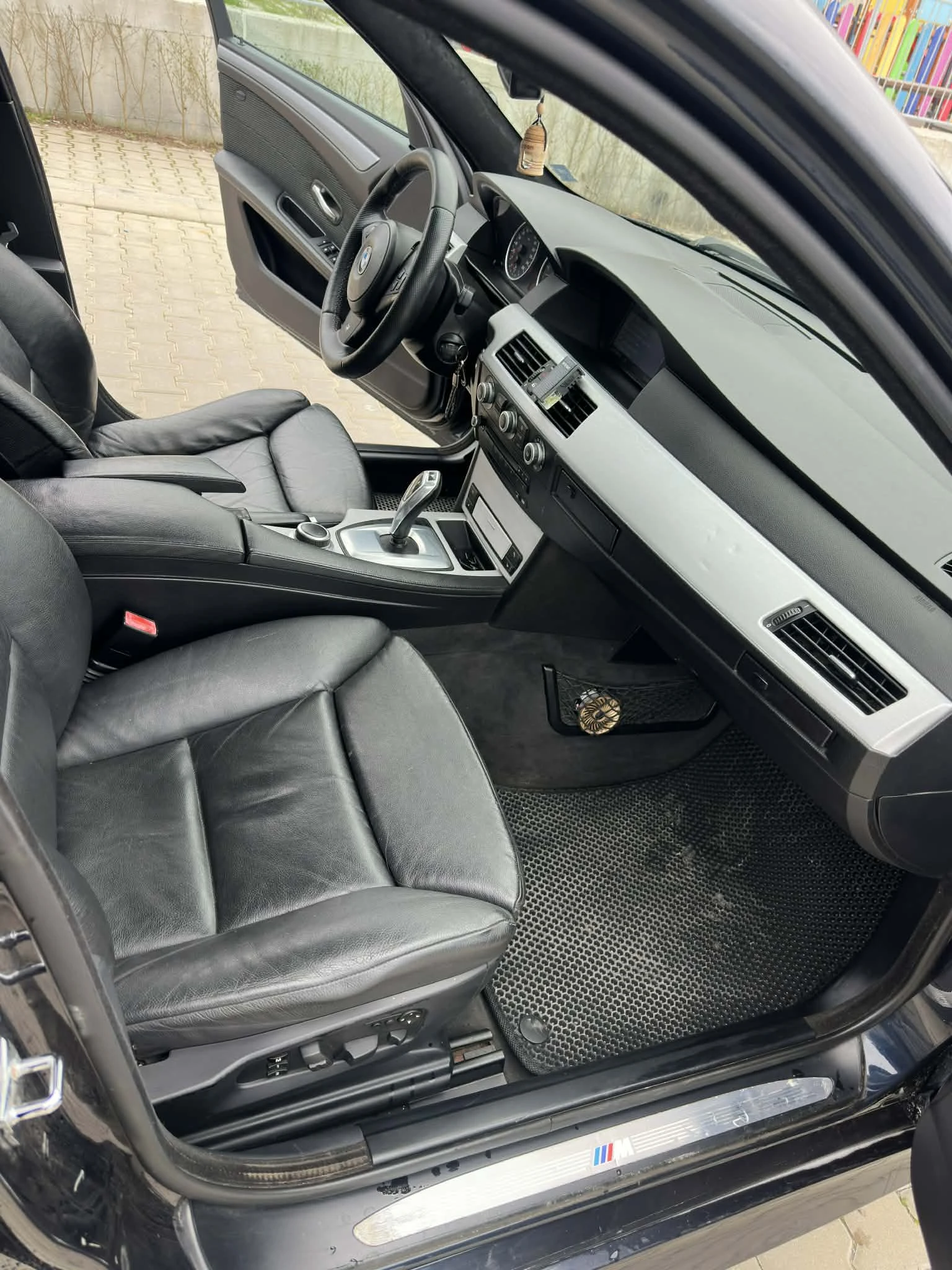 BMW 530, снимка 9 - Автомобили и джипове - 54069511