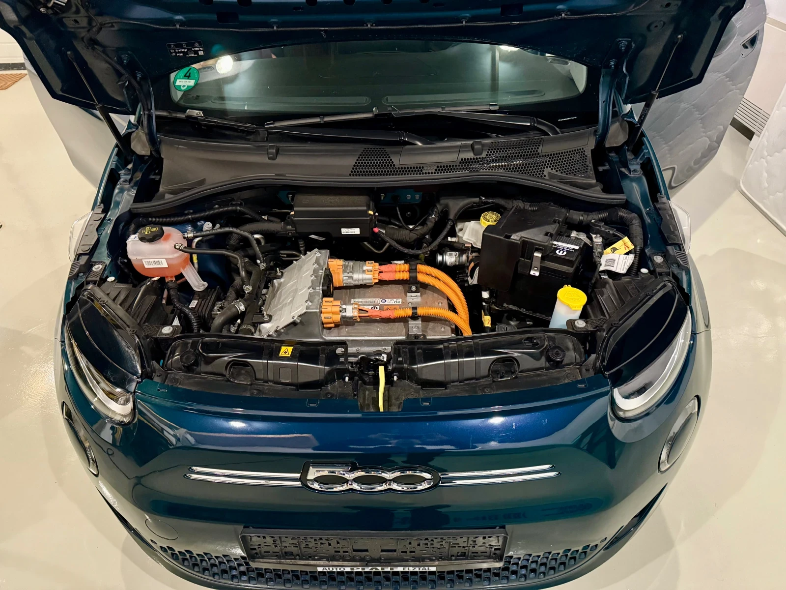 Fiat 500e 42KWh 2023г 19000Км, снимка 9 - Автомобили и джипове - 54211881