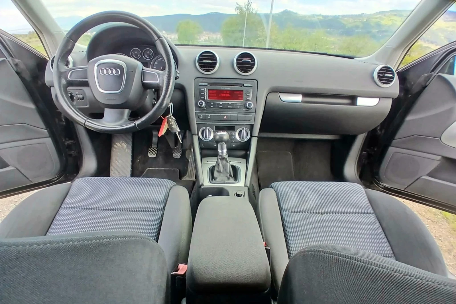 Audi A3 Facelift * LED * START/STOP - ТОП , снимка 9 - Автомобили и джипове - 54272371