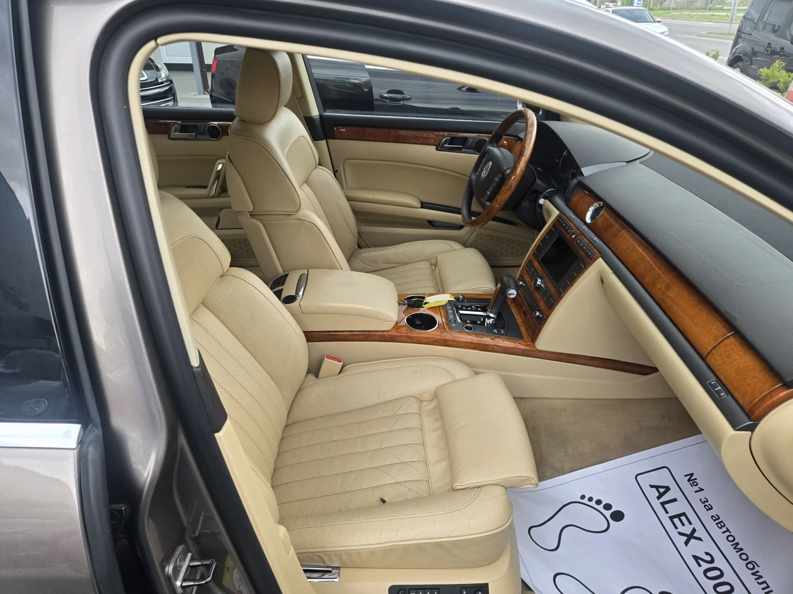 VW Phaeton 3.0 TDI, снимка 6 - Автомобили и джипове - 54284968