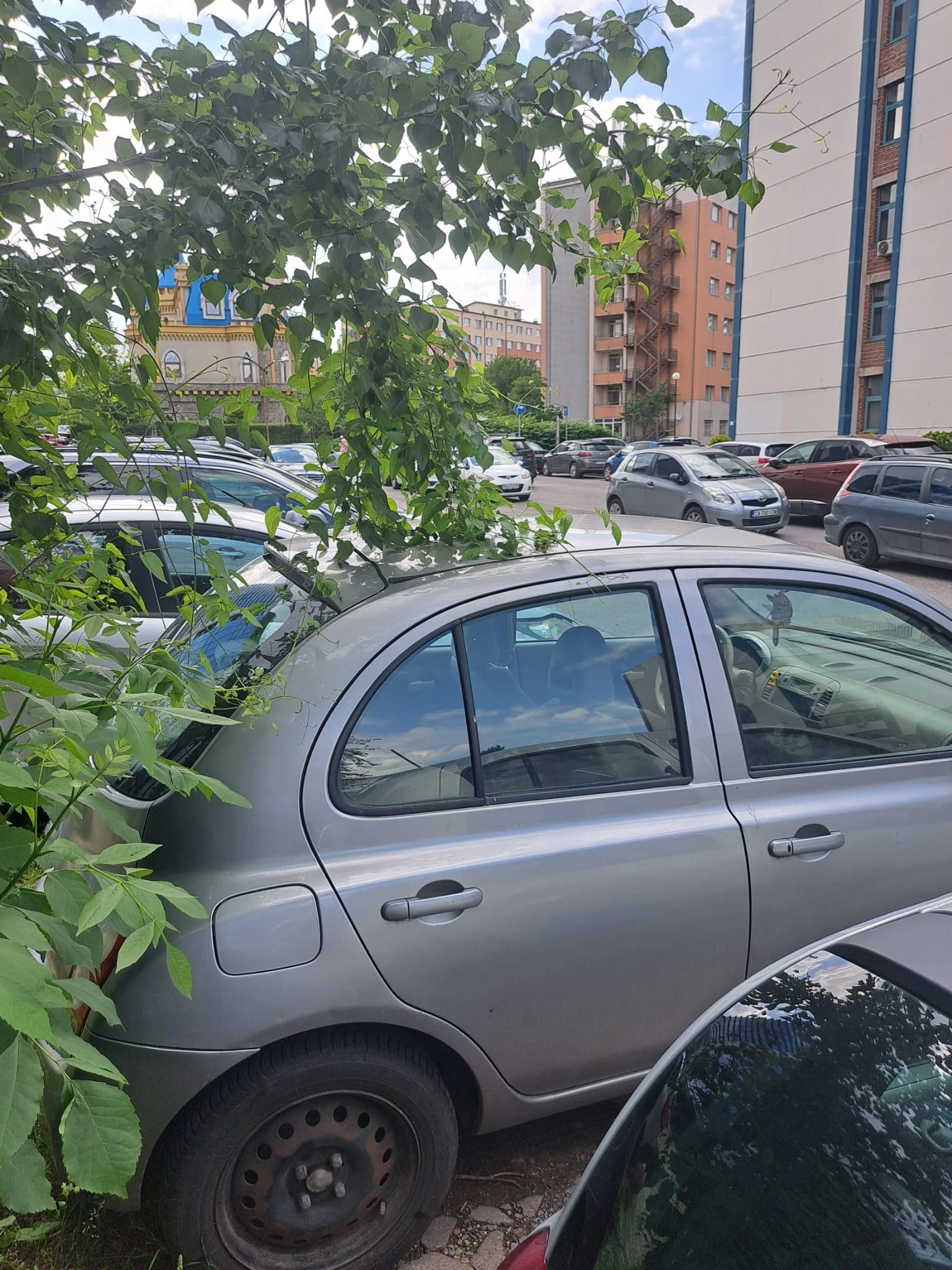 Nissan Micra Nissan Mikra 4 Vrati Gazov uredba, снимка 4 - Автомобили и джипове - 54783411