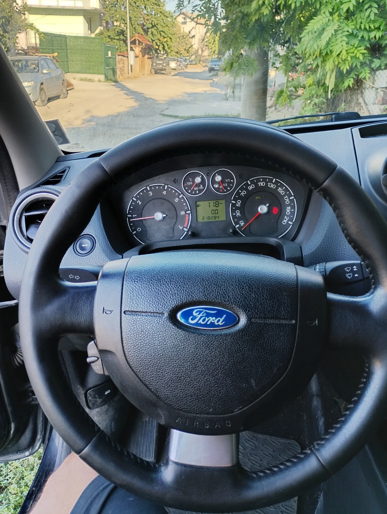 Ford Fiesta, снимка 10 - Автомобили и джипове - 55750317