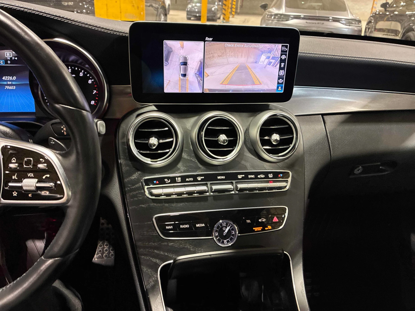 Mercedes-Benz C 300 * CARFAX * БЕЗ ПЪРВОНАЧАЛНА ВНОСКА, снимка 9 - Автомобили и джипове - 55967538