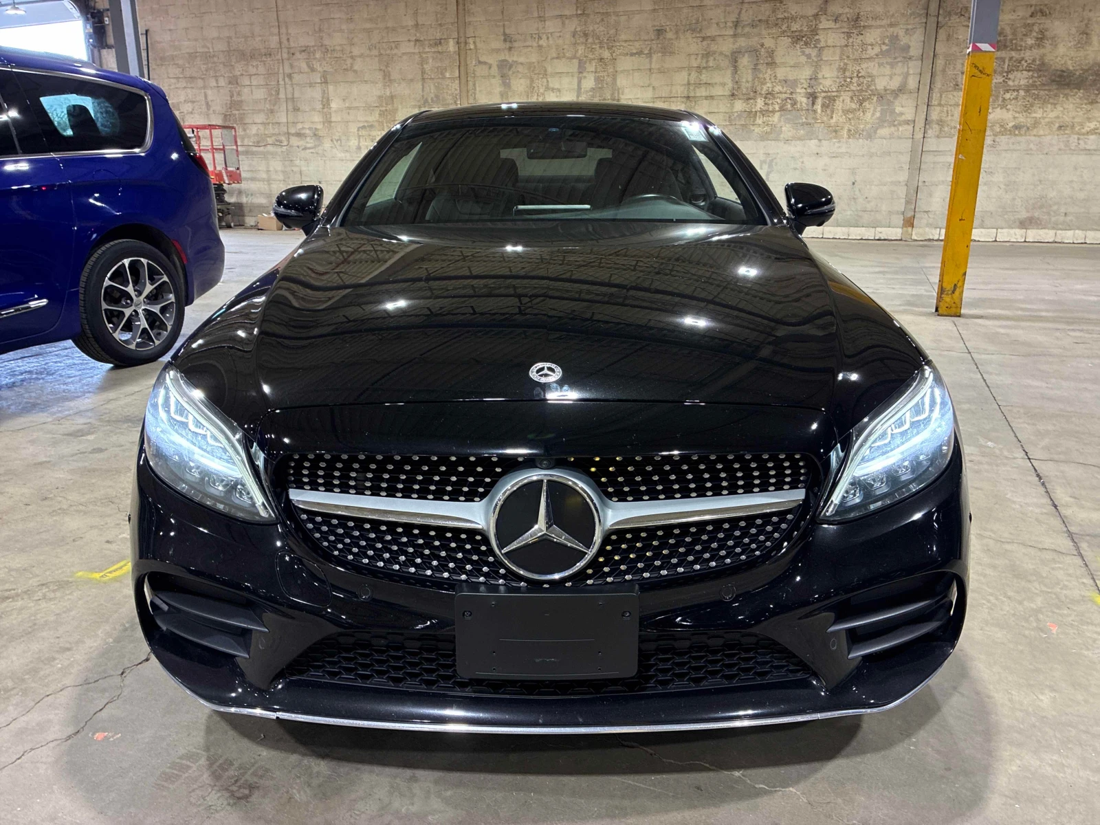 Mercedes-Benz C 300 * CARFAX * БЕЗ ПЪРВОНАЧАЛНА ВНОСКА, снимка 6 - Автомобили и джипове - 55967538