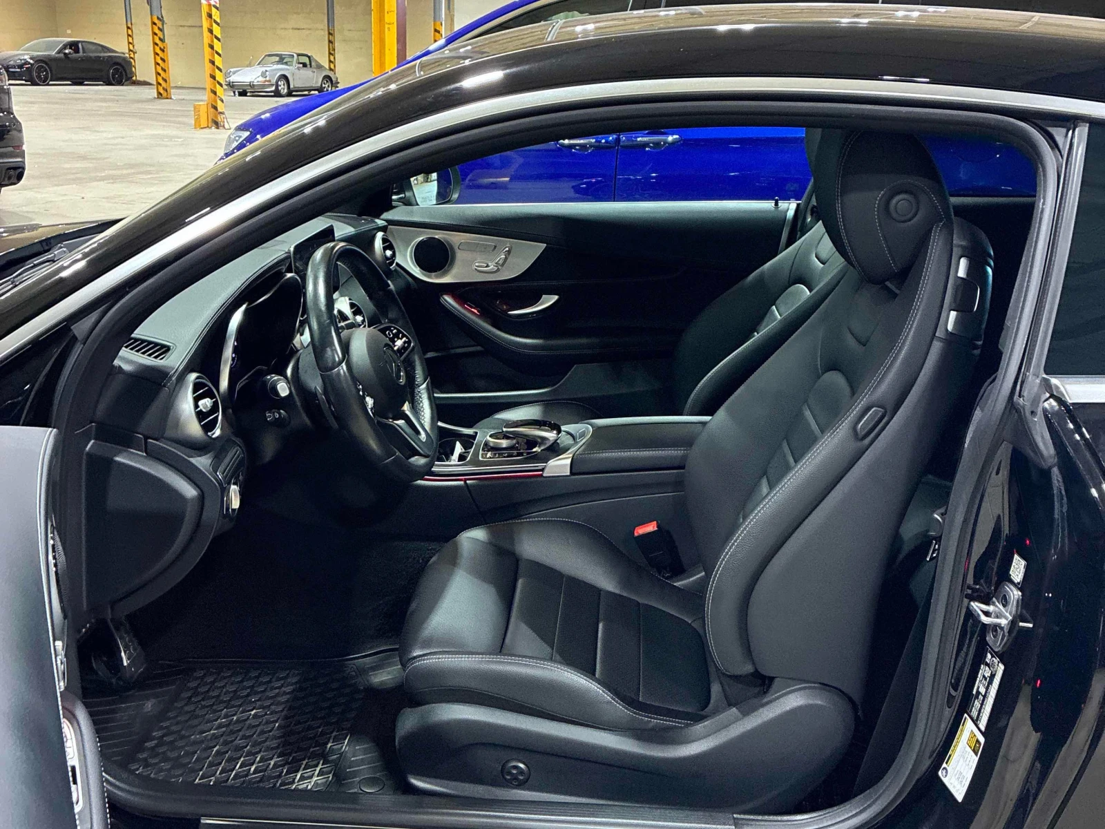 Mercedes-Benz C 300 * CARFAX * БЕЗ ПЪРВОНАЧАЛНА ВНОСКА, снимка 14 - Автомобили и джипове - 55967538