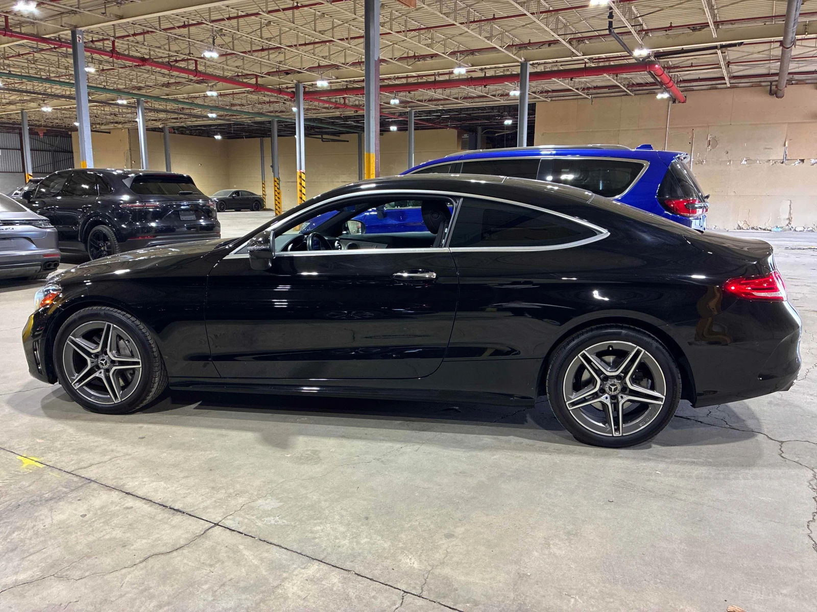 Mercedes-Benz C 300 * CARFAX * БЕЗ ПЪРВОНАЧАЛНА ВНОСКА, снимка 2 - Автомобили и джипове - 55967538