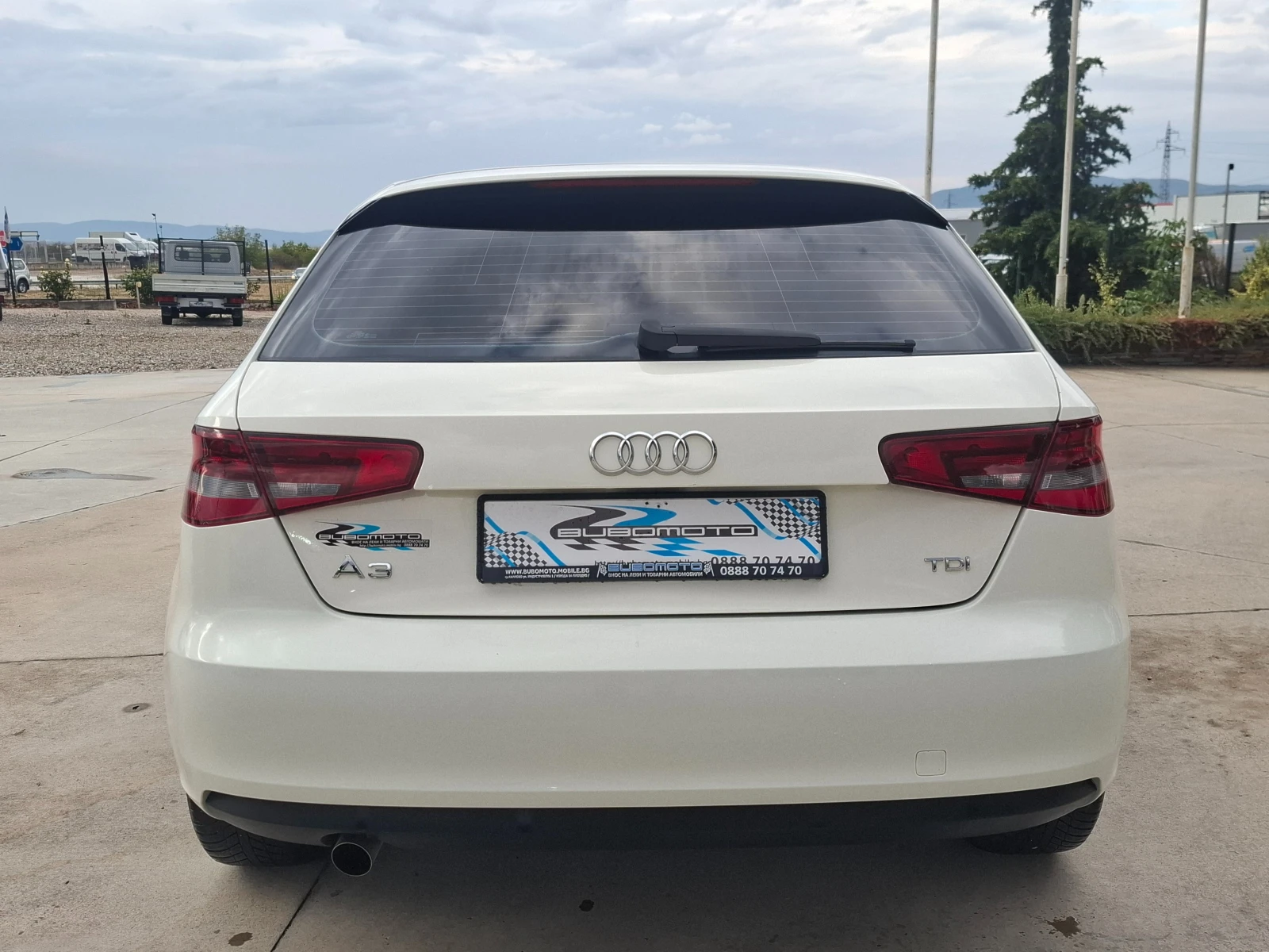 Audi A3 1.6TDI/Euro5B/Нави/Клима, снимка 3 - Автомобили и джипове - 56270224