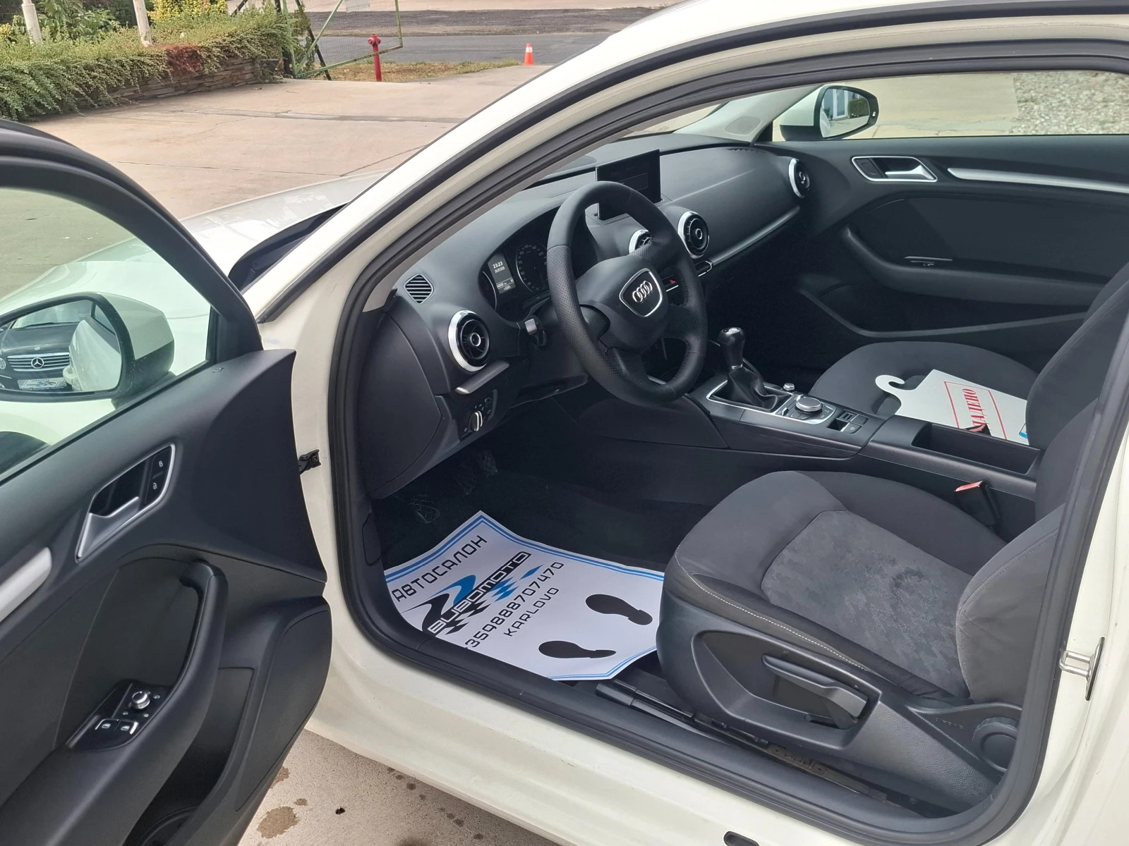 Audi A3 1.6TDI/Euro5B/Нави/Клима, снимка 7 - Автомобили и джипове - 56270224
