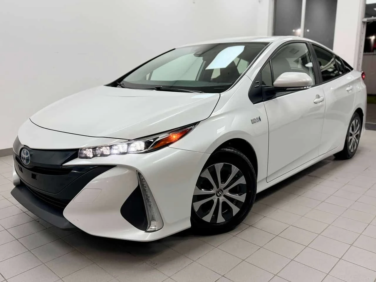 Toyota Prius * Upgrade Auto * CARFAX * ОПЦИЯ ЗА ФИНАНСИРАНЕ