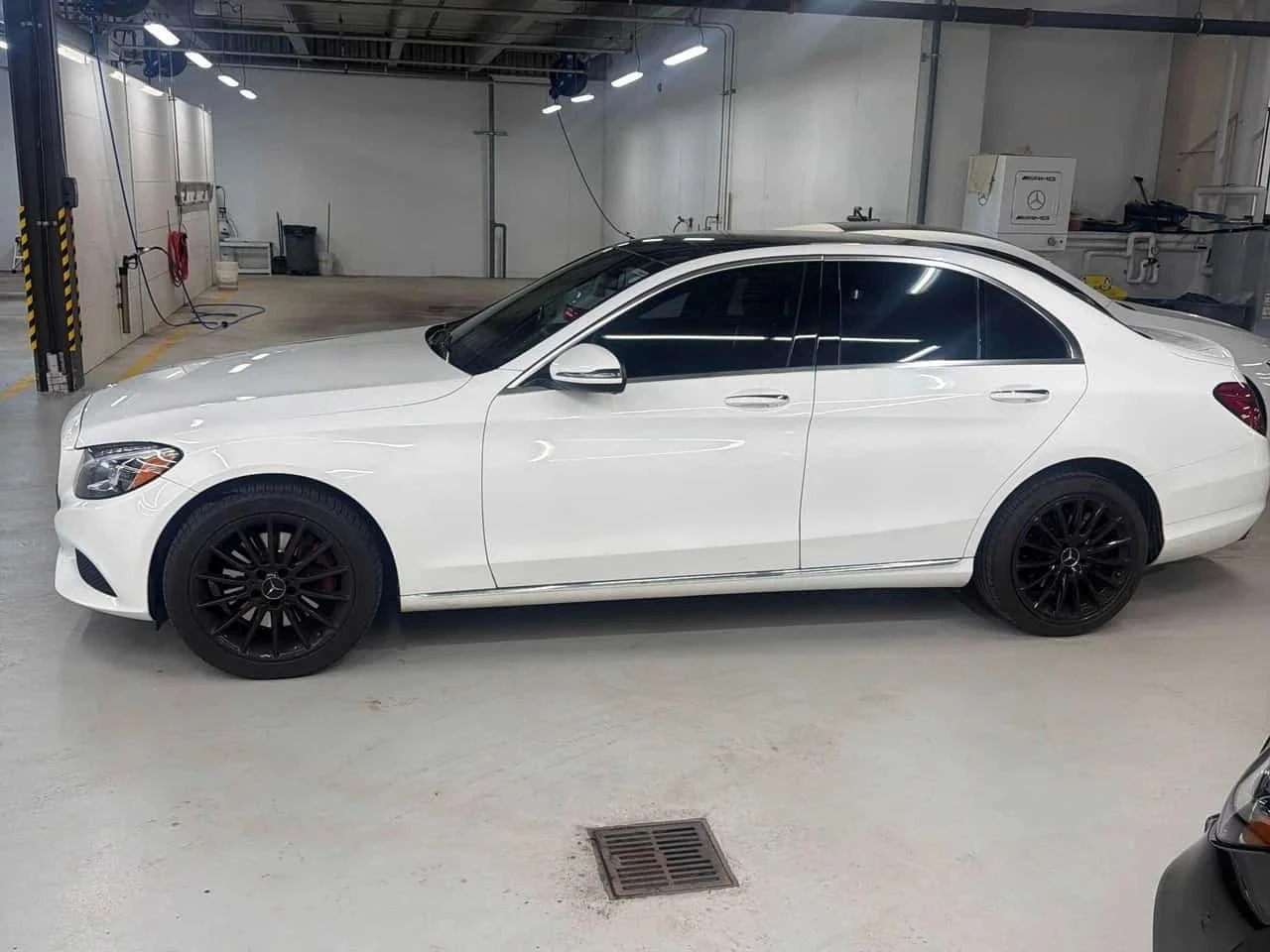 Mercedes-Benz C 300, снимка 2 - Автомобили и джипове - 56728768