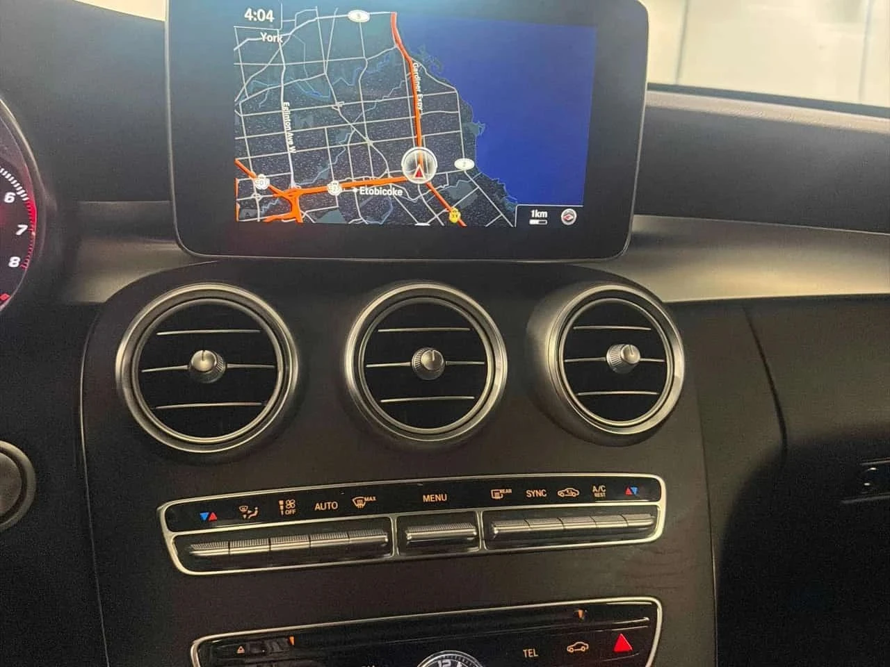 Mercedes-Benz C 300, снимка 9 - Автомобили и джипове - 56728768