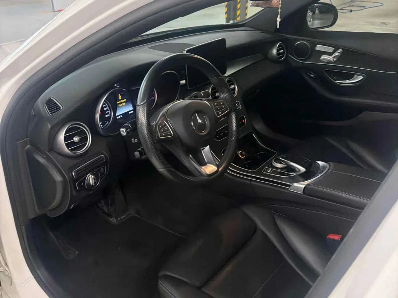 Mercedes-Benz C 300, снимка 5 - Автомобили и джипове - 56728768