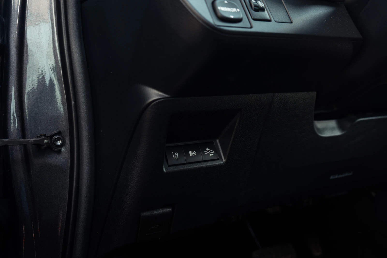 Toyota Yaris 1.5 Hybrid E-CVT, снимка 16 - Автомобили и джипове - 56744226