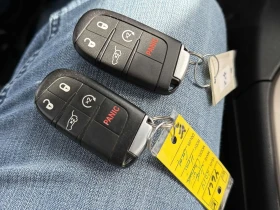 Jeep Grand cherokee SUMMIT* 5.7* V8* 8ZF* ДИСТРОНИК* ОБДУХВАНЕ* КАМЕРА, снимка 16